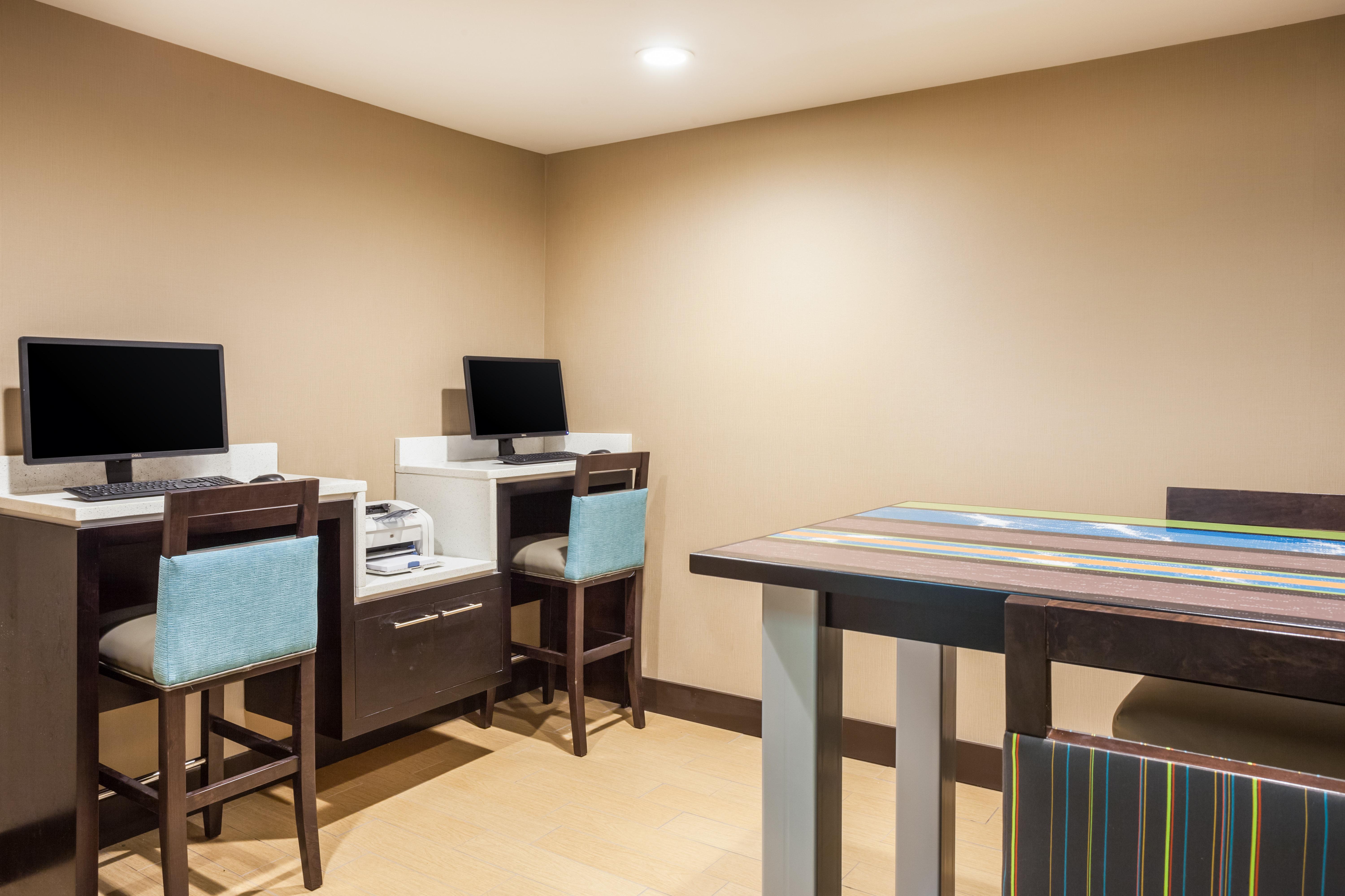 Holiday Inn Express Hotel & Suites Mebane By Ihg Exterior foto